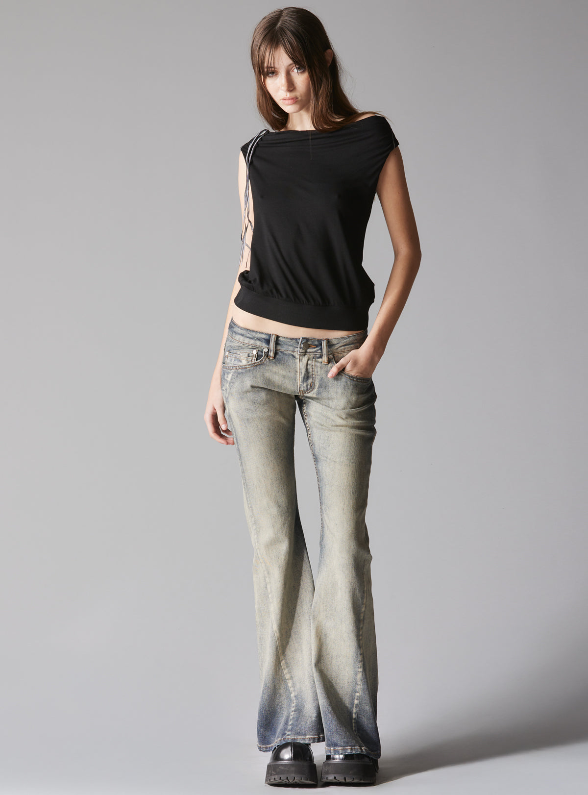 UNIF Eso Top