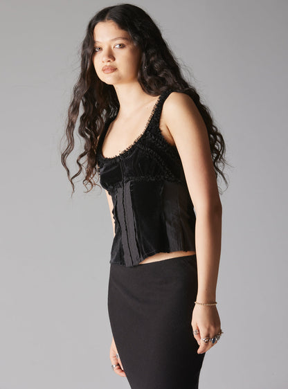 UNIF Lili Top