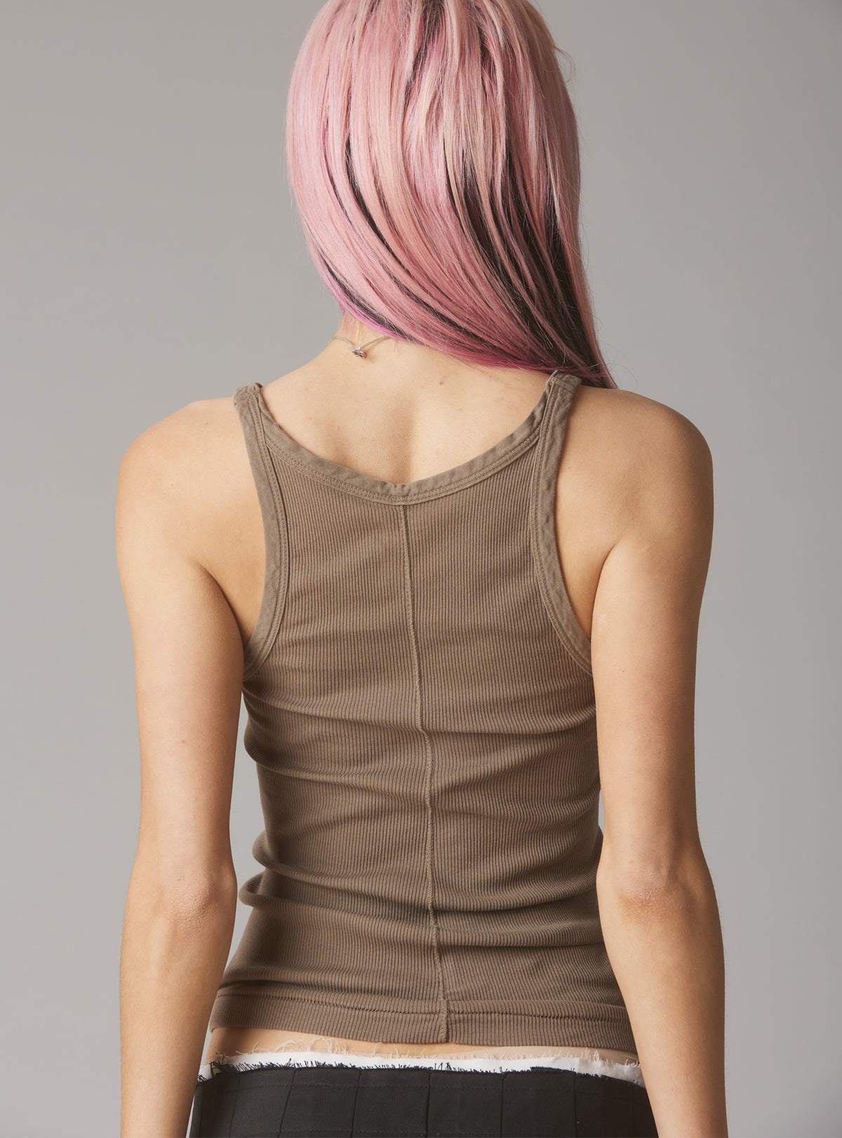 UNIF Staple Rib Tank Concrete