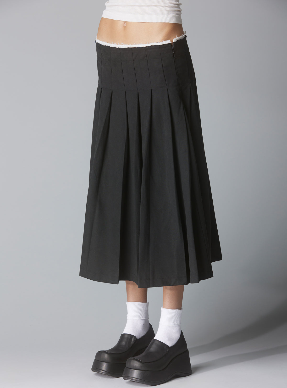 UNIF Cinth Skirt