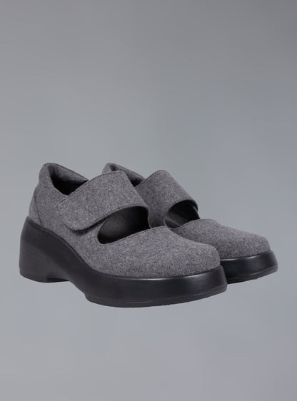 UNIF Felt Platform Sandal In Grey