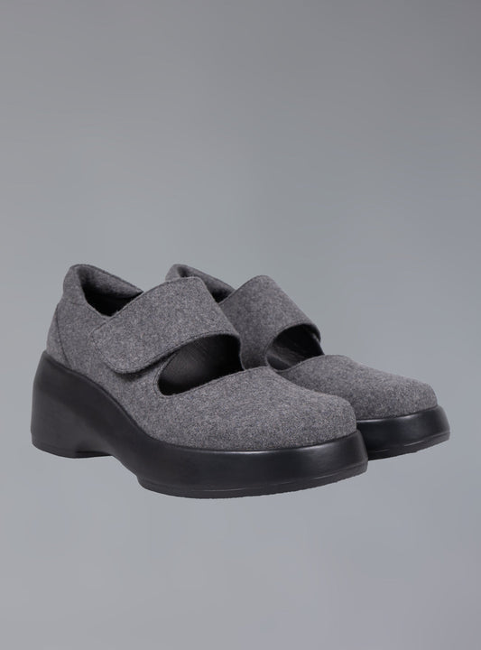 UNIF Felt Platform Sandal In Grey