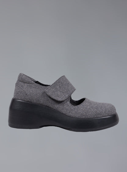 UNIF Felt Platform Sandal In Grey