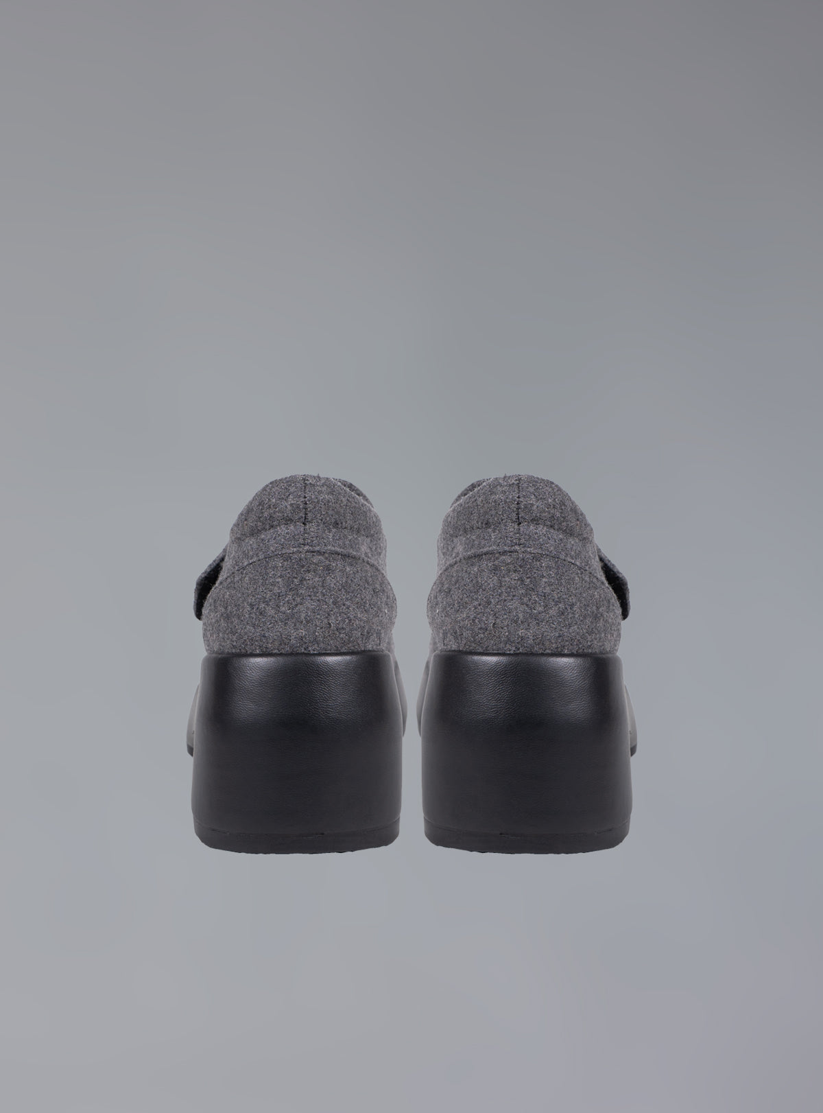UNIF Felt Platform Sandal In Grey