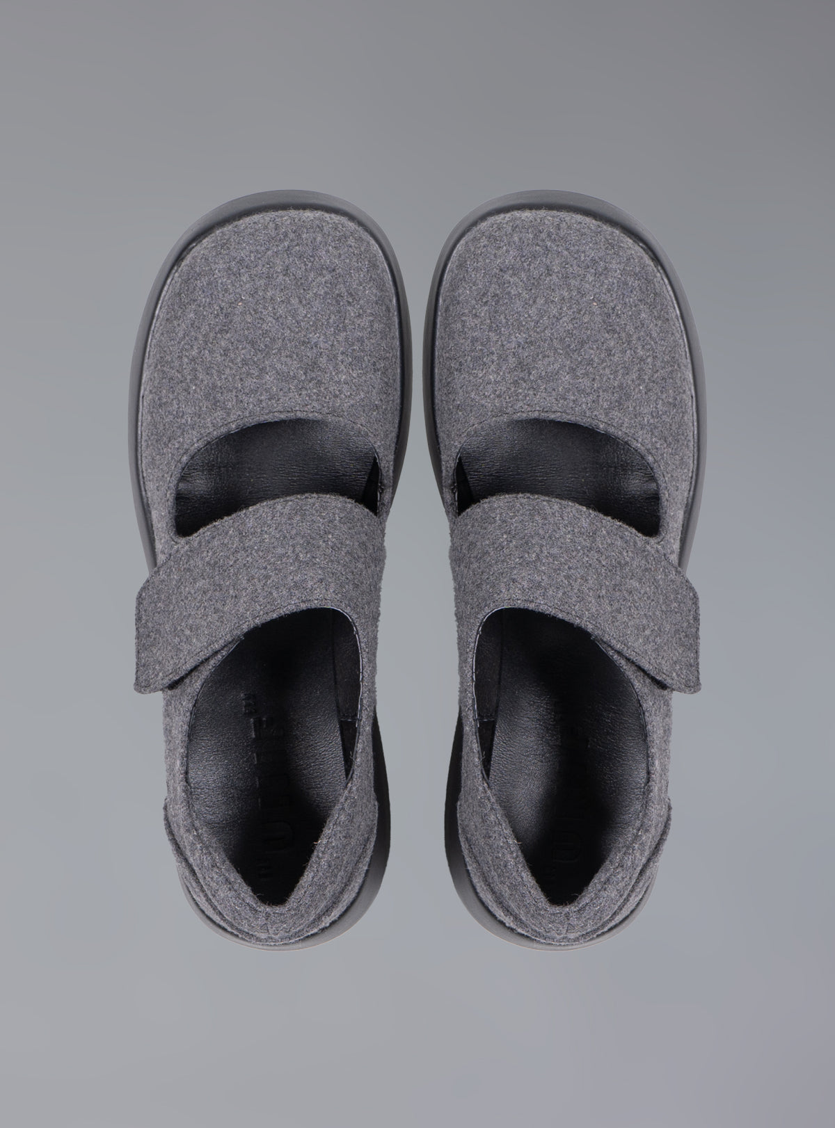 UNIF Felt Platform Sandal In Grey