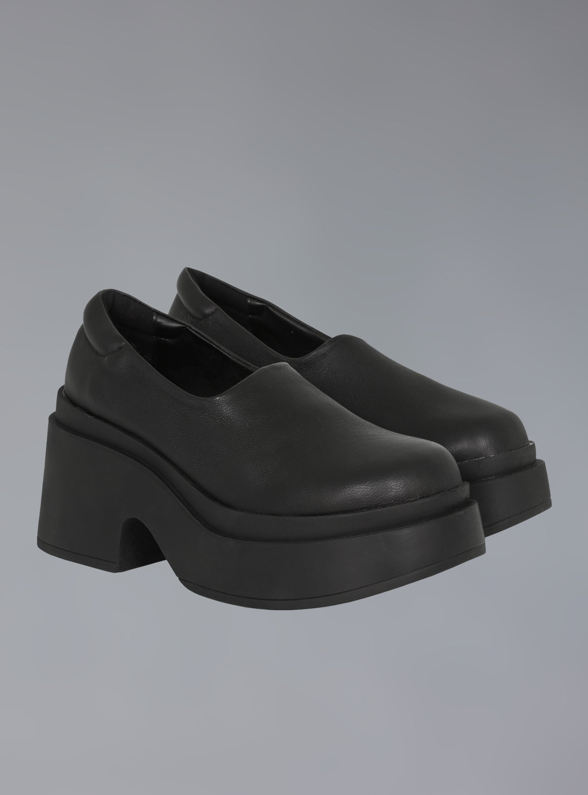 UNIF Platform Slip On Shoes in 90s Style