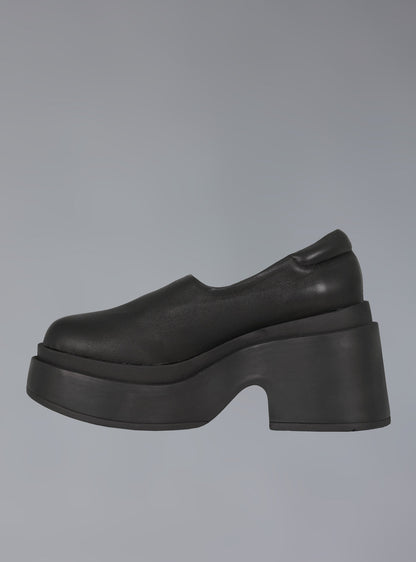 UNIF Platform Slip On Shoes in 90s Style