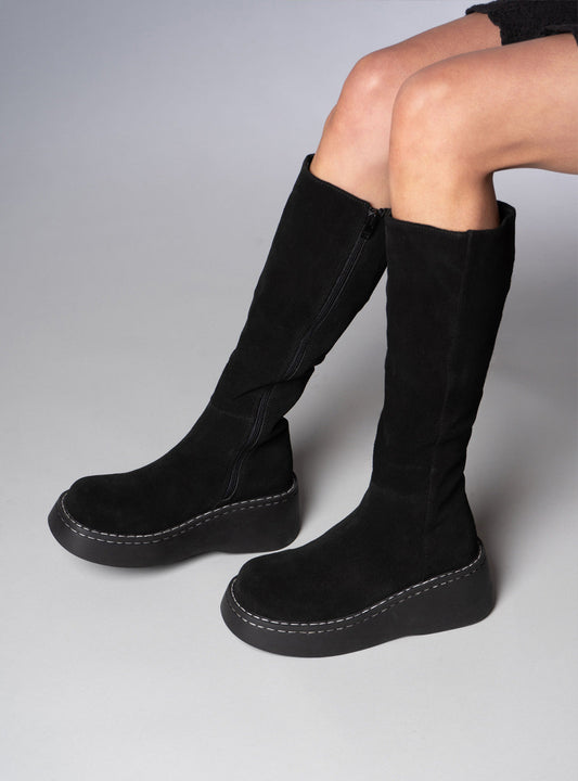 UNIF Bundt Boot -