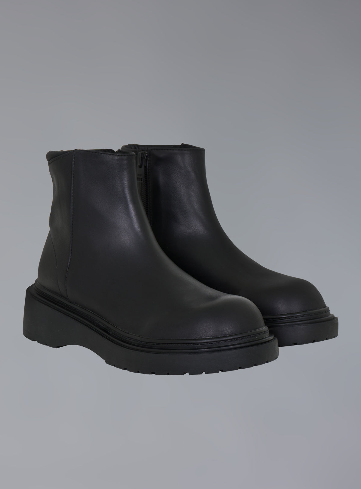 UNIF Zip-Up Leather Ankle Boot