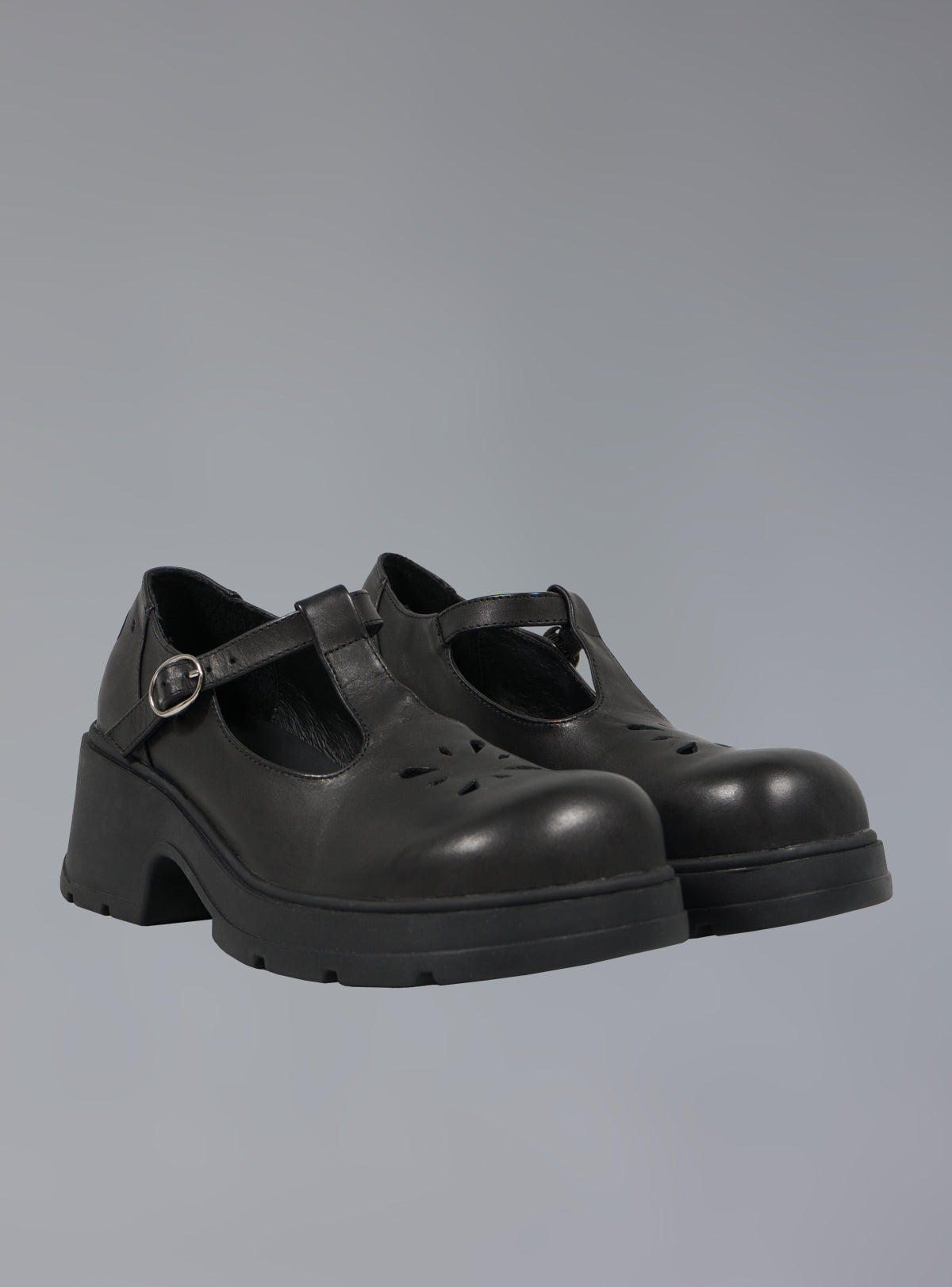 UNIF Comma Shoe