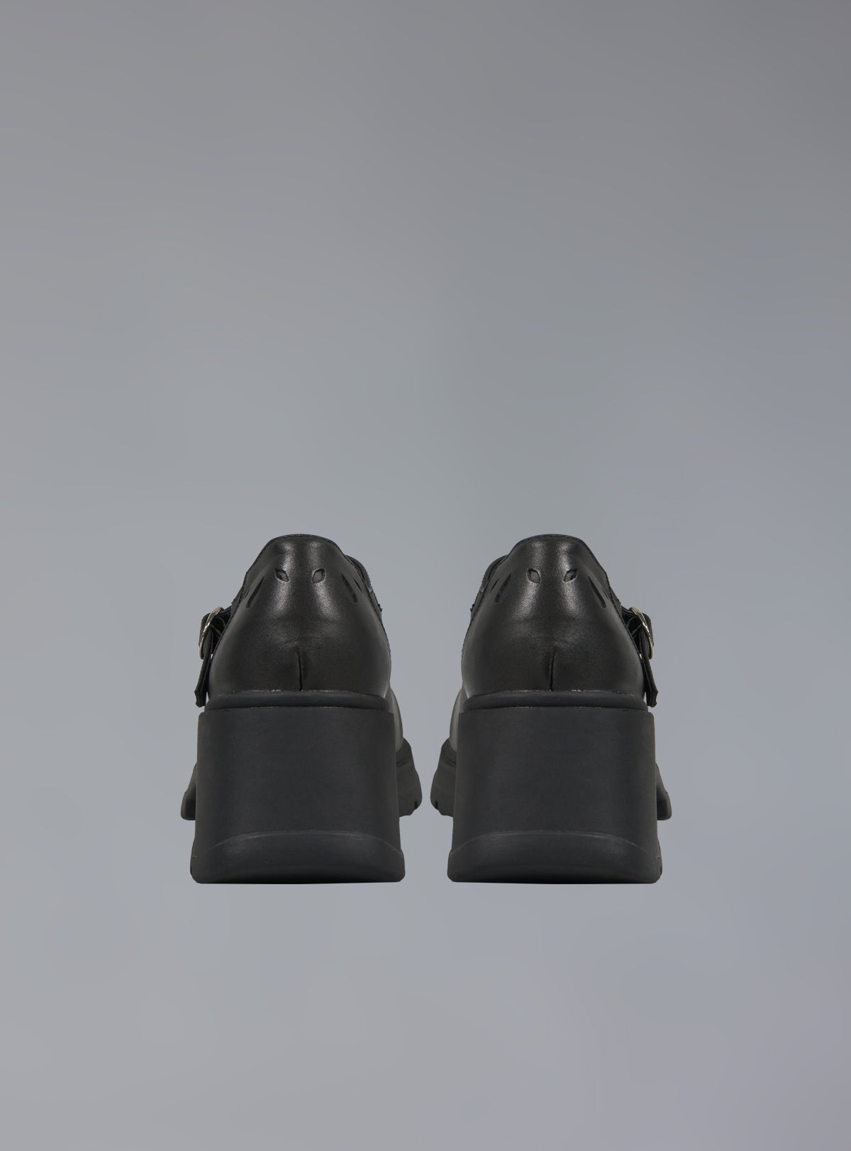 UNIF Comma Shoe