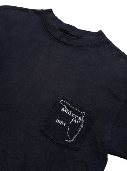 UNIF Vintage Smiley's Tap 1984 Tee