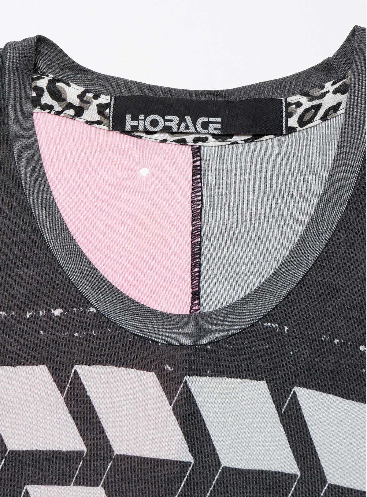 UNIF Vintage Horace 3D Cube Tee