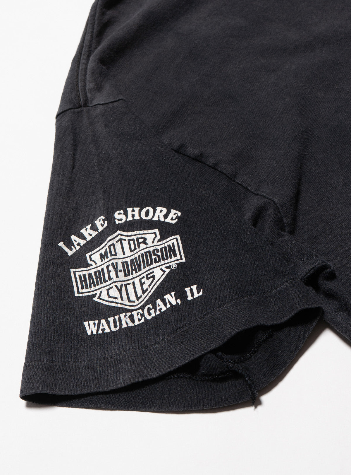 UNIF Vintage Harley Davidson Lake Shore Waukegan IL Tee