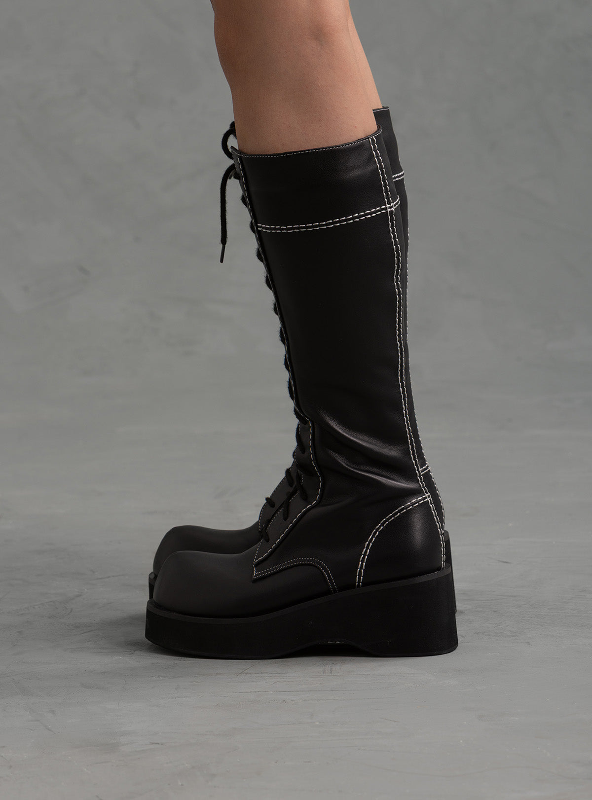 UNIF Phalt Boot